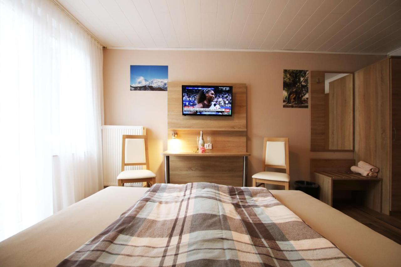 Pension Yak Und Yeti Bad Honnef Exterior photo
